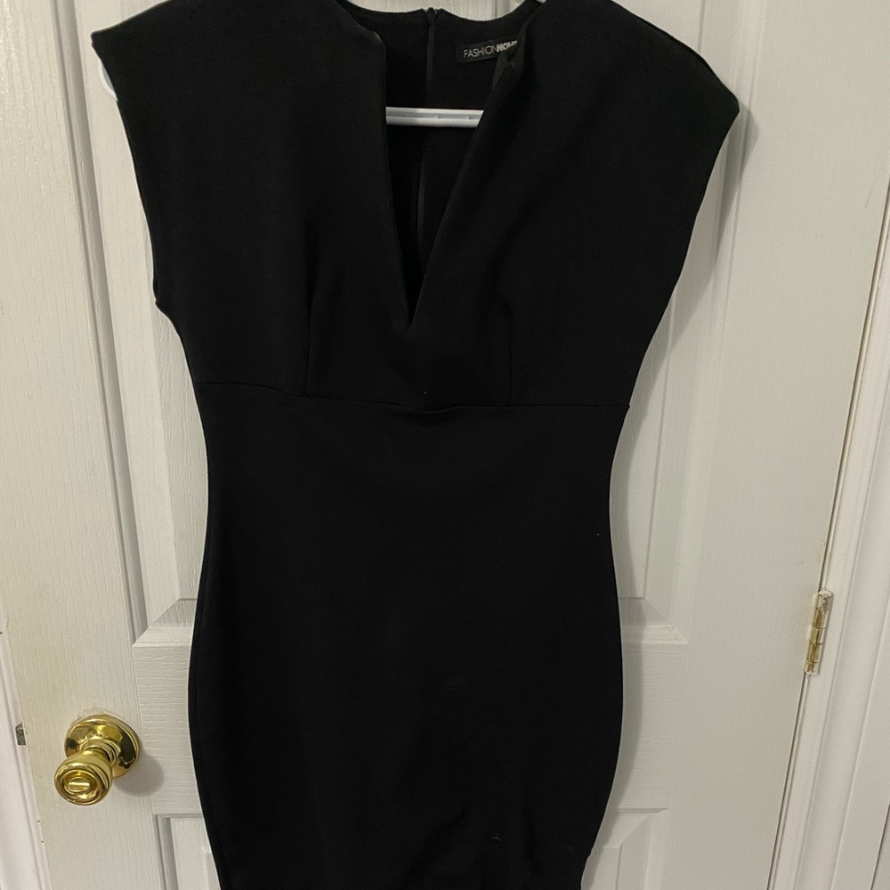 Beautiful black bodycon dress